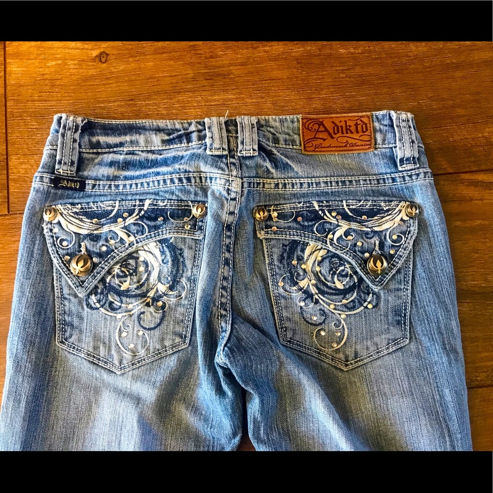 Adikto Jeans